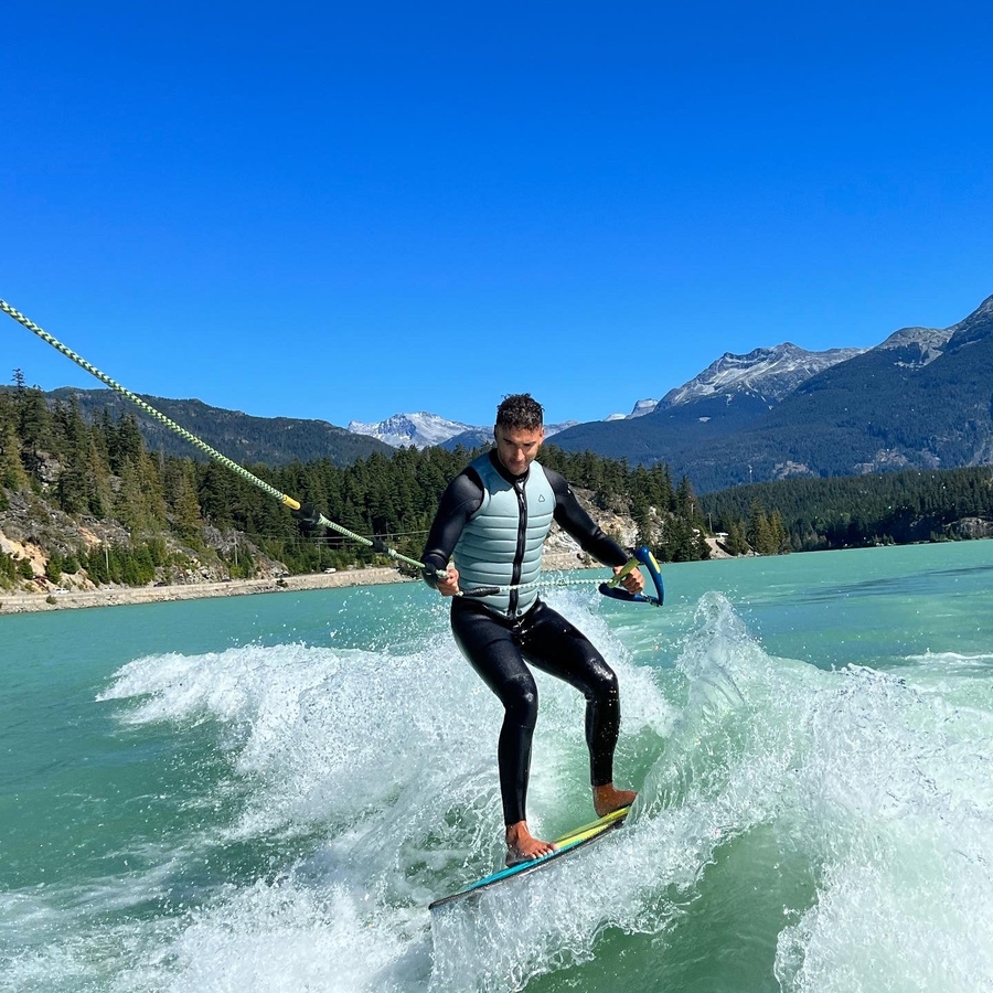 Wake Surfing 🏄🏽‍♂️